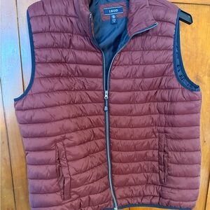 Izod Men's Puffer Vest - Deep Red